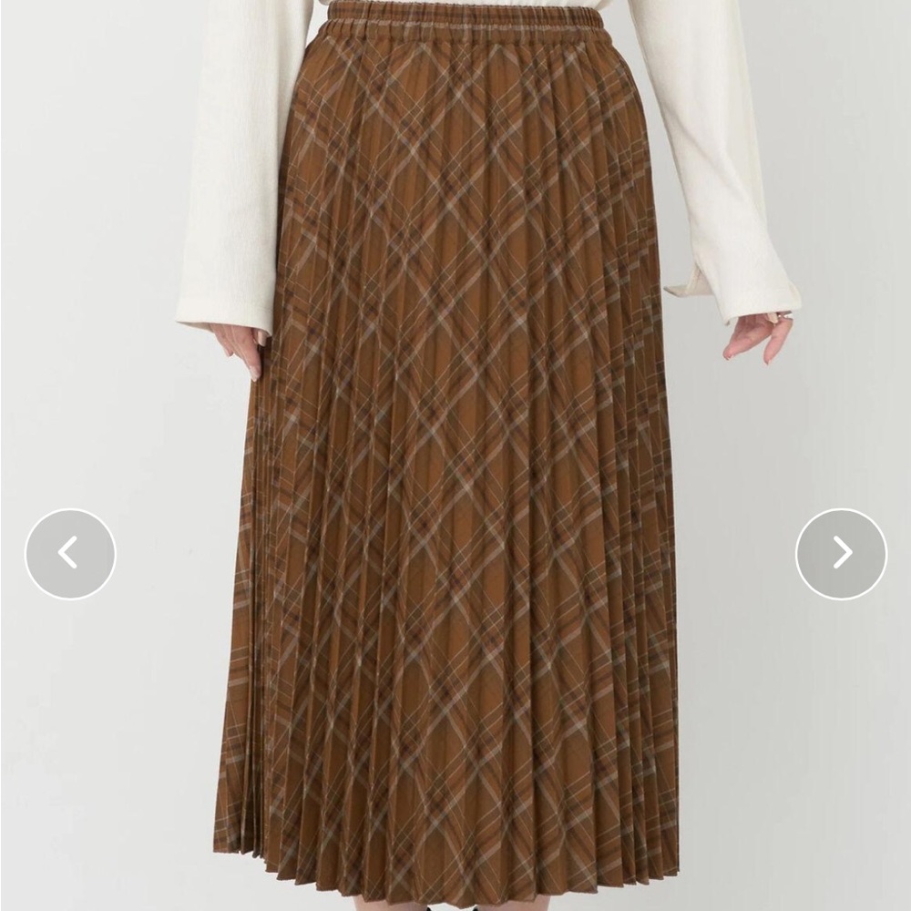 NWT Japanese Brown plaid pleated full lined skirt - one size elastic band - Picture 2 of 8